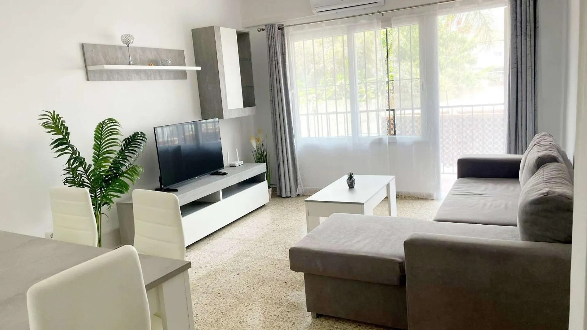 Apartamento Las Ninas contacts